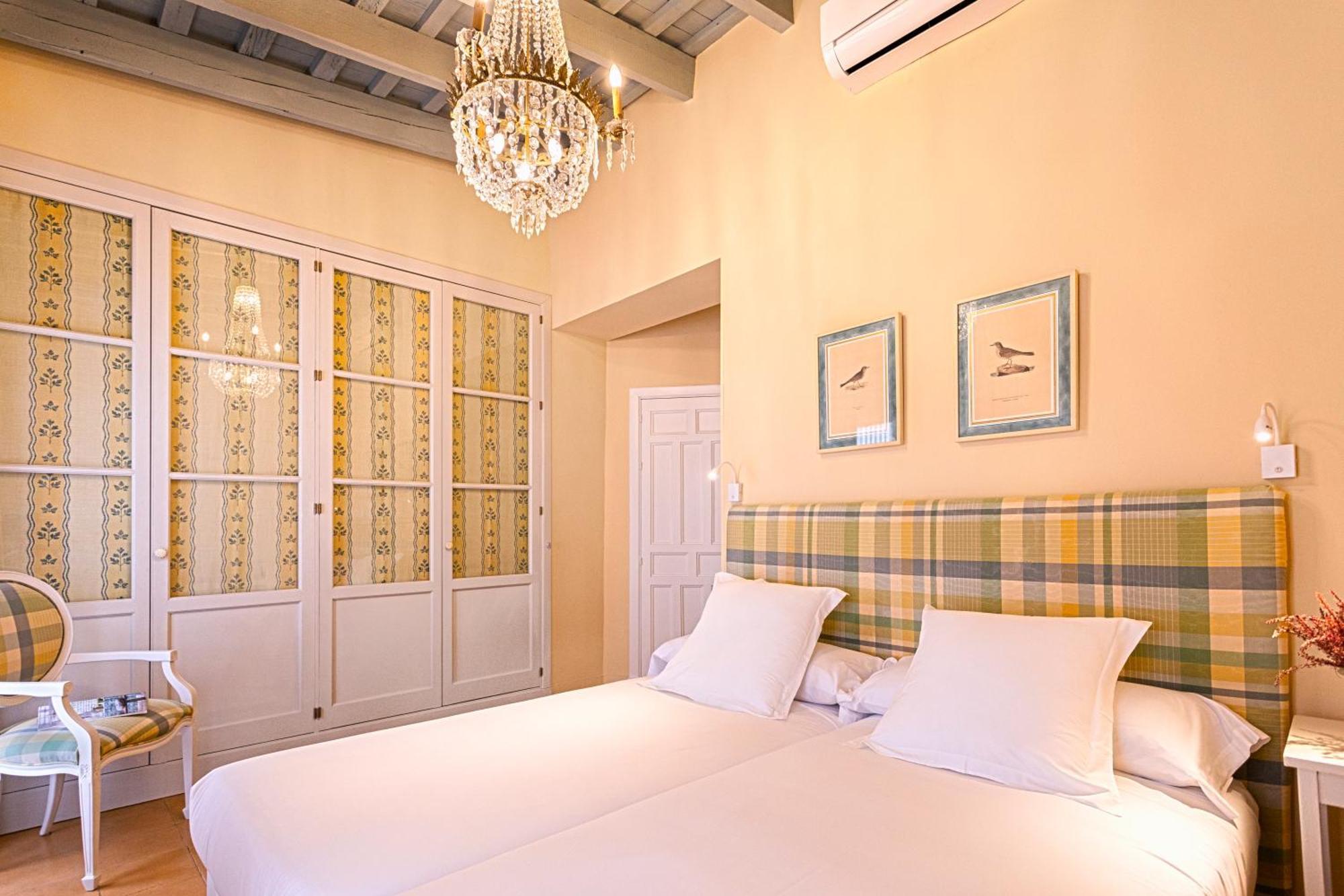Genteel Mateos Gago Terrace Vi * Seville